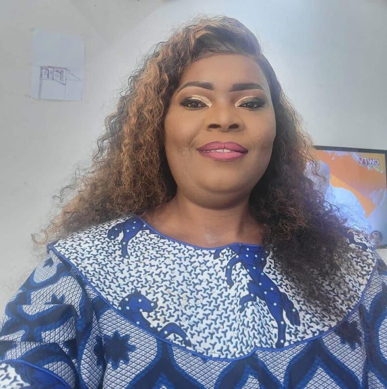 Patience Kimina Phongo plaide pour une révision de la Constitution “adaptée aux réalités actuelles”