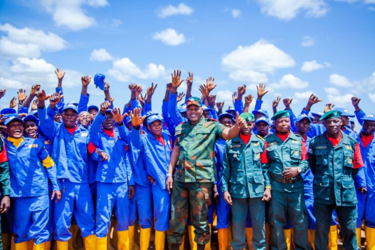 Kinshasa : 600 bâtisseurs déployés pour assainir la capitale