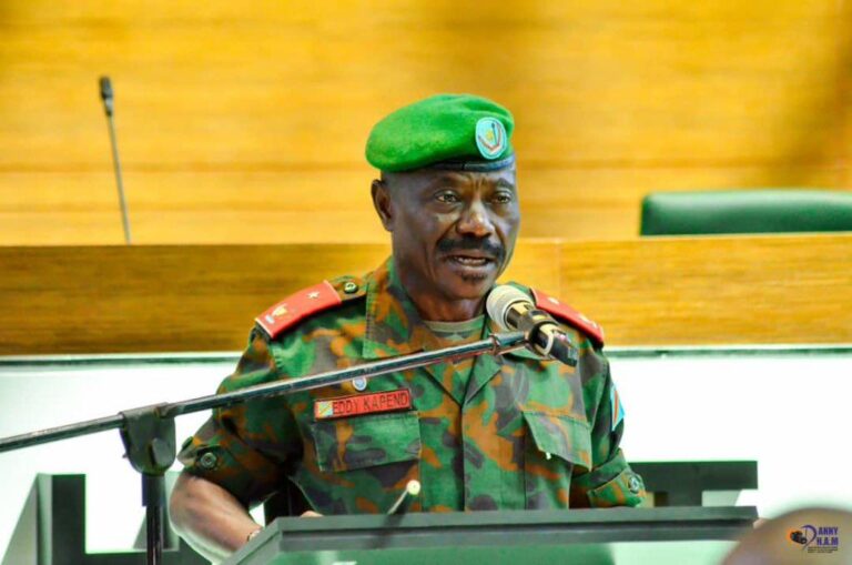 Révision constitutionnelle : Eddy Kapend assure que les FARDC garantiront un cadre pacifique