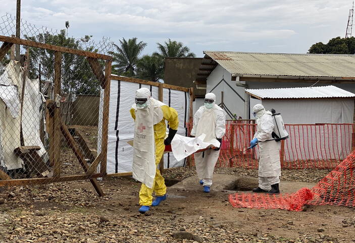 Primes impayées : les agents de la riposte contre Ebola manifestent en Ituri